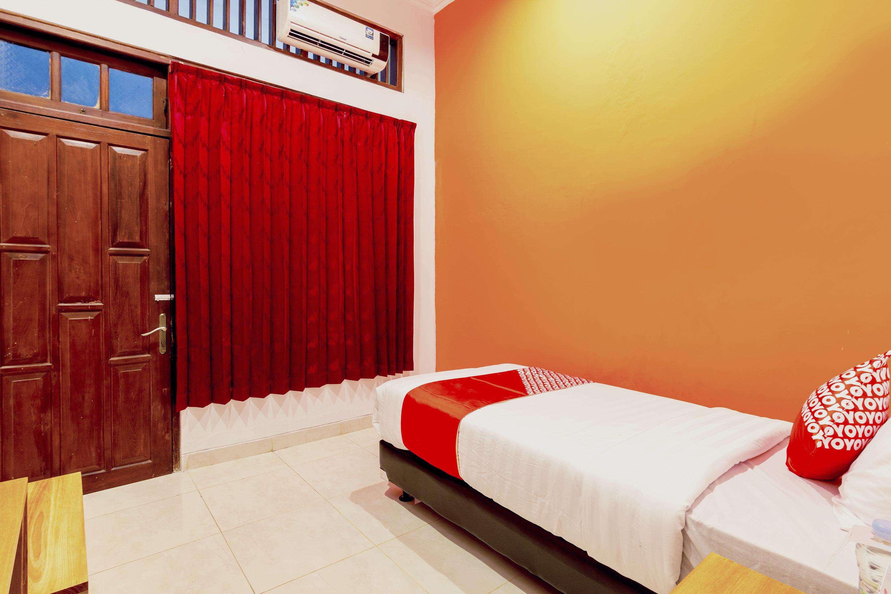 Oyo 1309 Hotel Shafira Syariah Yogyakarta Exterior photo